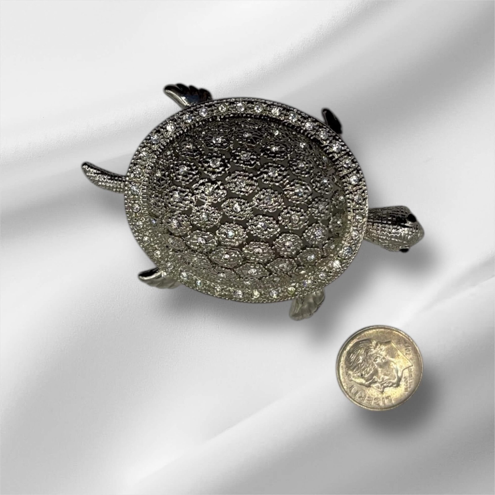 Fashion Turtle Brooch - Image 2